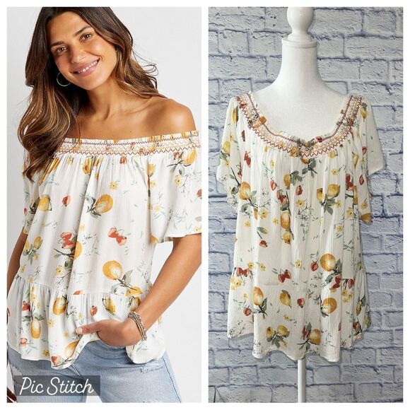 Maurice’s White Fruit Smocked Neck Top - Picture 1 of 11